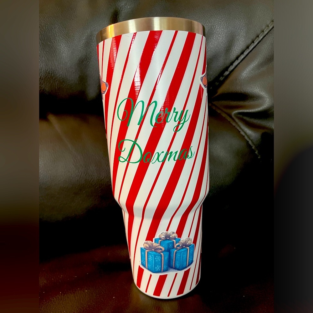 Handmade 40oz Doxmas tumbler!